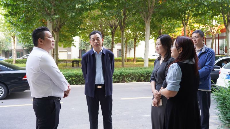 欢迎市委外办一行莅临星空体育调研指导